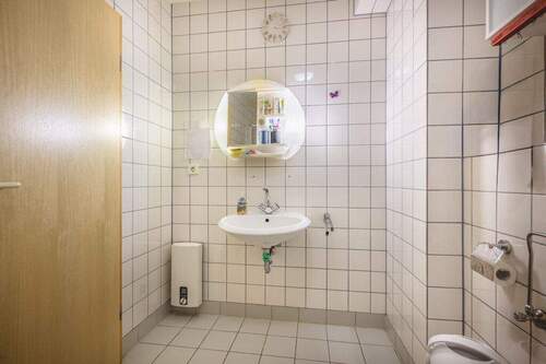 Beispiel Badezimmer (2) - 