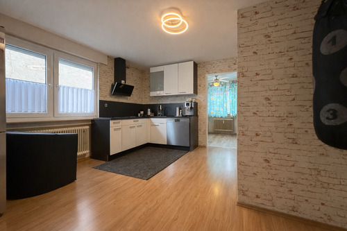 EG Küche - Mehrfamilienhaus, Wohnhaus mit 191,00 m&sup2; in Nürtingen zum Kaufen