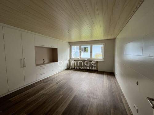 Schlafzimmer EG - Mehrfamilienhaus, Wohnhaus mit 200,00 m&sup2; in Fahrenzhausen / Großnöbach zum Kaufen