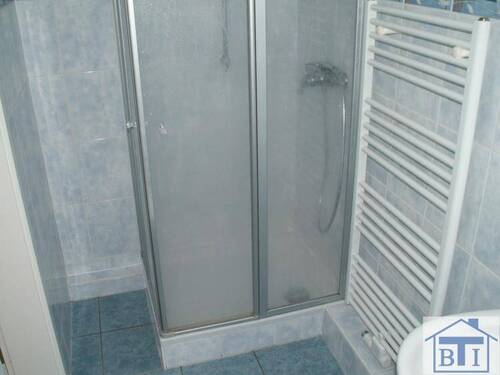 Dusche Bad - Etagenwohnung mit 71,50 m&sup2; in Zittau zur Miete