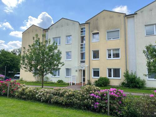 Hausansicht seitlich - Bezugsfreie Eigentumswohnung in Oldenburg-Eversten - ohne Käuferprovision!