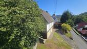 Einfahrt Hof - 7 Zimmer Einfamilienhaus in Daaden
