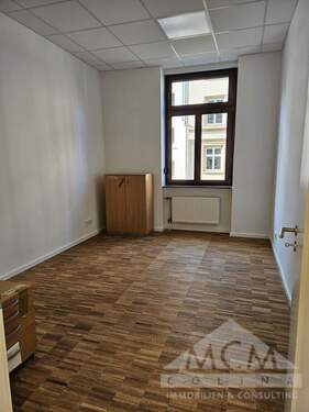 Raum 4 - Büro mit 134,00 m&sup2; in Frankfurt am Main zur Miete