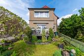 Blick zur Terrasse - 7 Zimmer Mehrfamilienhaus, Wohnhaus zum Kaufen in Stauchitz
