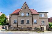 Ansicht von der Strasse - Mehrfamilienhaus, Wohnhaus mit 188,00 m&sup2; in Stauchitz zum Kaufen