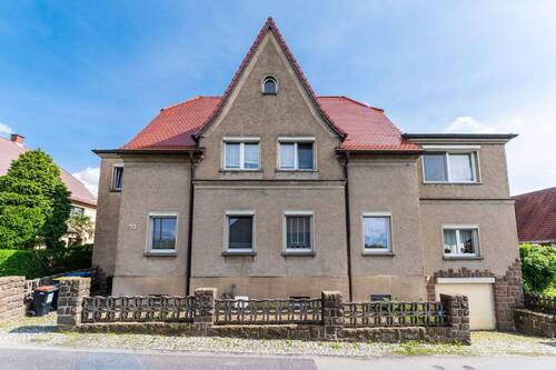 Ansicht von der Strasse - Mehrfamilienhaus, Wohnhaus mit 188,00 m&sup2; in Stauchitz zum Kaufen