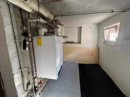 Kellerraum mit Gastherme - 