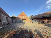 Innenhof - Einfamilienhaus mit 360,00 m² in Martfeld zum Kaufen