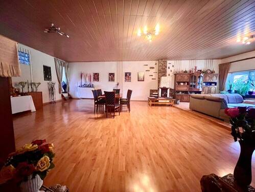 7437CCCD-54E6-4455-9DA7-86D8B6547111_1_105_c.jpeg - 