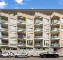 Am Florapark Düsseldorf: Lichtdurchflutete 2 Zimmer Wohnung mit Balkon und Blick ins Grüne