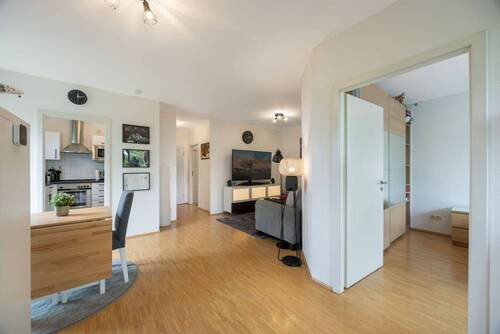 Wohn- und Essbereich - 2 Zimmer Etagenwohnung in Düsseldorf