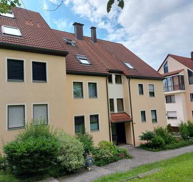 Hauszugang - Ruhig gelegene Terrassenwohnung in Zirndorf