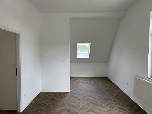 Bild 3 - 5 Zimmer Etagenwohnung in Lingen
