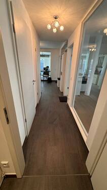 Flurgang Küche Büros.jpg - 