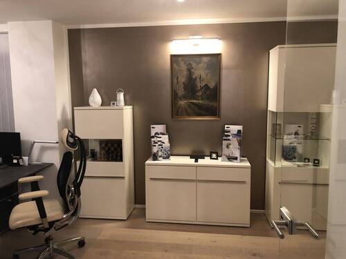 Bild Büroraum 2 Wand.jpg - 