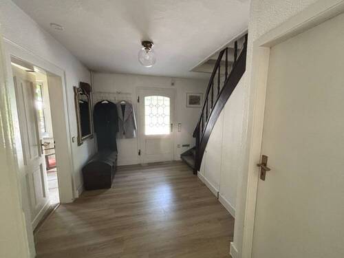 Diele - 3 Zimmer Einfamilienhaus zum Kaufen in Gummersbach / Dieringhausen