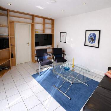 Wohnbereich Ansicht II - Etagenwohnung mit 40,00 m&sup2; in Frankfurt am Main zur Miete