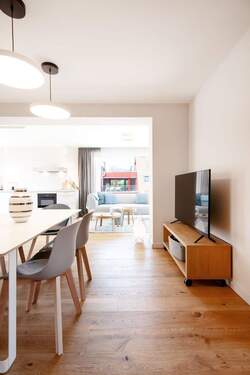 Großzügiger Wohn- und Essbereich - 4 Zimmer Etagenwohnung in Hohenkirchen