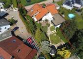 Luftbild - Traumhaft schönes Anwesen mit parkähnlichem Garten und Wellnessbereich