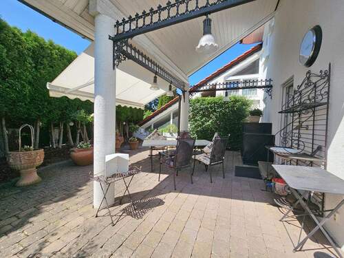 Terrasse - 5 Zimmer Einfamilienhaus in Essingen-Lauterburg