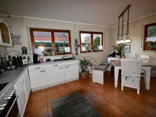 Küche mit Essbereich - 