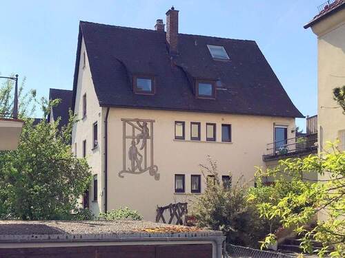 Nordost - 9 Zimmer Mehrfamilienhaus, Wohnhaus in Ulm