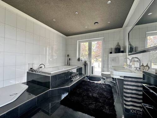 22. Bad mit Terrasse - 