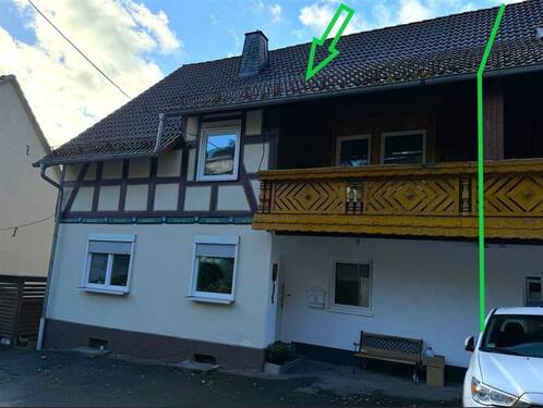 Straßen-Ansicht - Gut sanierte Doppelhaushälfte für Mehrgenerationen in Vöhl-Thalitter!