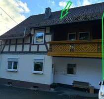 Gut sanierte Doppelhaushälfte für Mehrgenerationen in Vöhl-Thalitter!