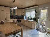 EG_Küche mit Terrassen-Zugang - 