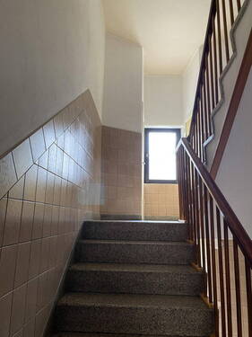 Hausflur 2 - 