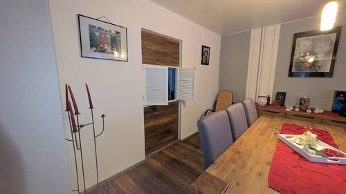 Durchreiche im Esszimmer - 