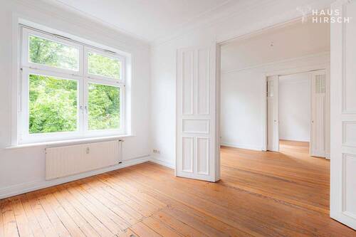 Zimmer / Esszimmer / Wohnzimmer - 4 Zimmer Etagenwohnung zum Kaufen in Hamburg