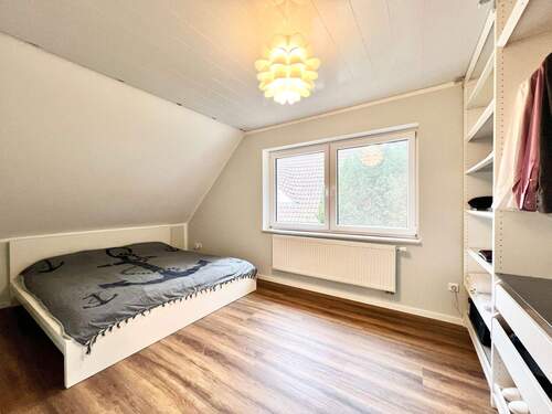 Zimmer 3 - 