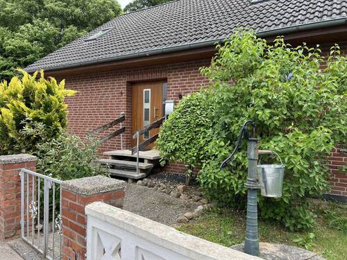 Hauseingang.JPG - 5 Zimmer Einfamilienhaus zum Kaufen in Calberlah