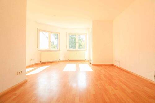 Wohnzimmer(1) - 2 Zimmer Einfamilienhaus zum Kaufen in Magdeburg