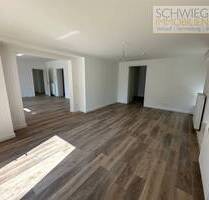 4 Zimmer Wohnung, Küche, Bad, Balkon und Terrasse, 2 PKW Stellplätze - Cottbus Mitte