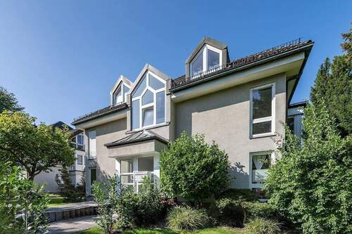 Außenansicht - Bezugsfreie 3-Zimmer-Wohnung nahe des Schweizerhofparks