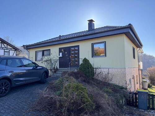 Außenansicht - 4 Zimmer Bungalow zum Kaufen in Windeck / Herchen