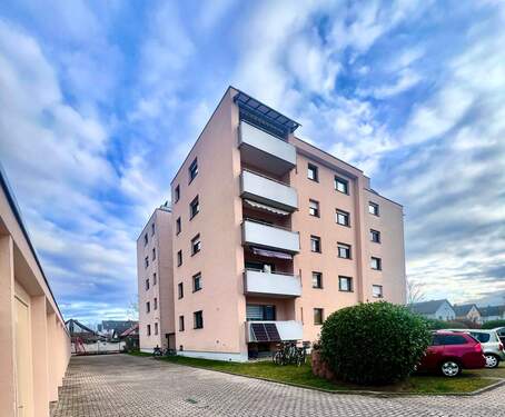 IMG_2252.JPG - Gepflegte 4 Zimmer Wohnung mit Lift, Balkon und Garage