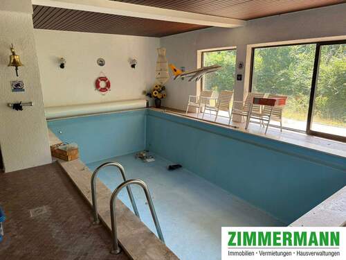 Schwimmbad - 