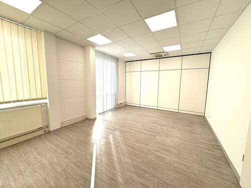 Foto 02.02.26, 13 13 32.jpg - 3 Zimmer Büro in Willich