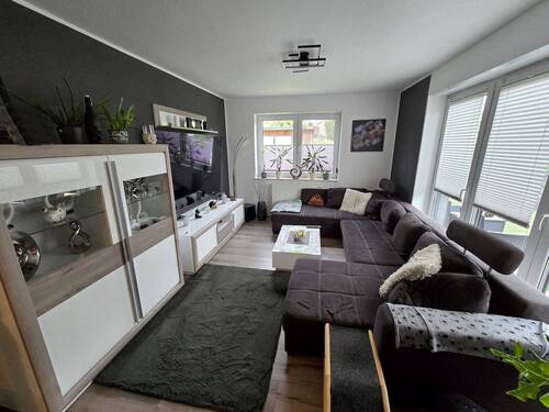 Wohnzimmer der linken Unterwohnung - 