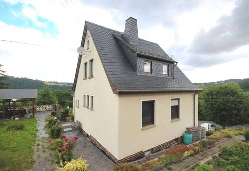 Außenansicht - Weitblick über den Dölauer Stausee - EFH zum wohlfühlen!