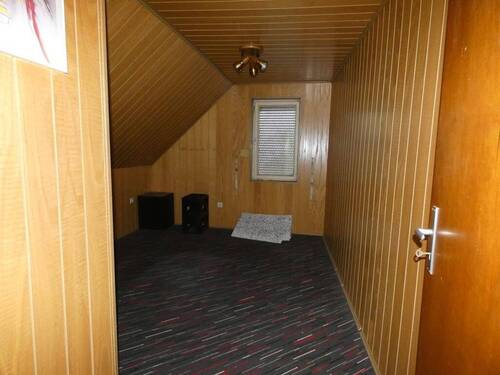 Weiteres kleines Zimmer der DG-Wohnung - 