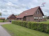 Frontansicht - Obergeschosswohnung in ländlicher Lage!