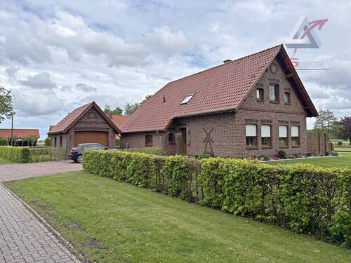 Frontansicht - Obergeschosswohnung in ländlicher Lage!
