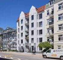 Eppendorfer Altbauperle mit Sanierungsbedarf und Garten - Hamburg