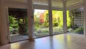 Wohnzimmer mit Gartenblick - 