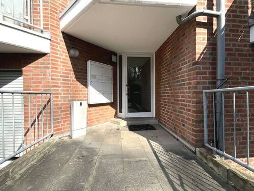 Hauseingang - 2 Zimmer Etagenwohnung zum Kaufen in Ennepetal